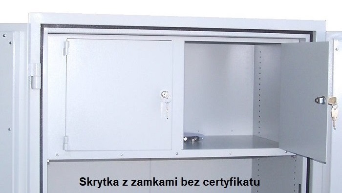 Podwójny sejf w szafie.